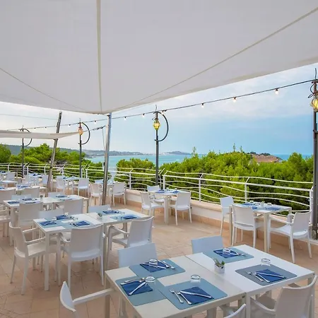 Hotel Gattarella Family Puglia - Self Catering In The Pinewood
